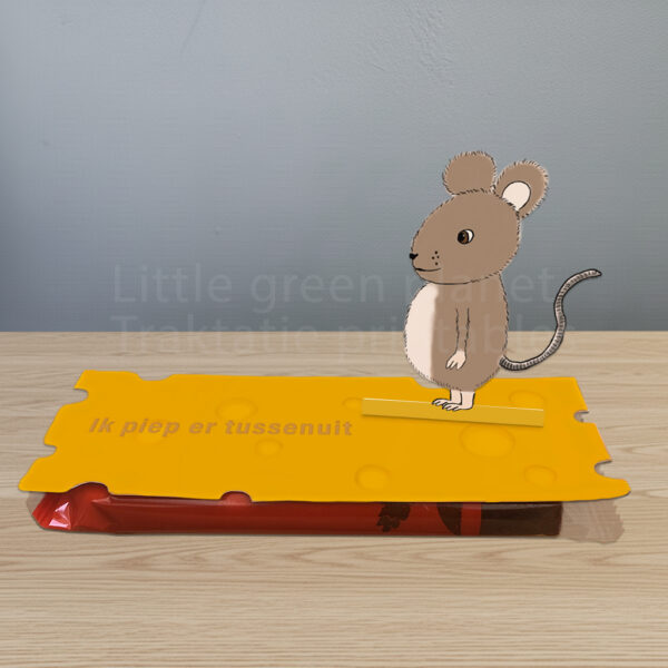Afscheidstraktatie Ik piep er tussenuit - Muis op gatenkaas - Traktatie printable voor ontbijtkoek. Ontbijtkoek traktatie. Muis traktatie. Afscheid creche. Afscheid kdv.