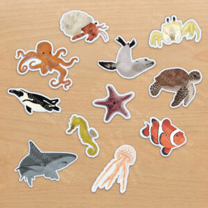 Traktatie vishengel met zeedieren - Printable. Zeedieren traktatie. traktatie hengel met visje. Soepstengel hengel traktatie. traktatie haai hengel. Zomerse traktatie. Traktatie printable. DIY traktatie.