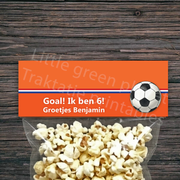 Voetbal traktatie labels - Oranje - Printable. Voetbal traktatie maken. WK traktatie. EK traktatie. Oranje traktatie. Goal 6 jaar.